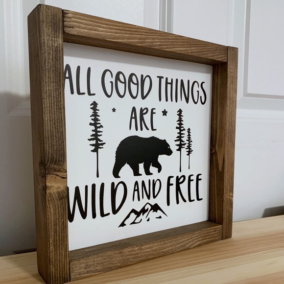 9.5”x9.5” Wood sign with frame Wild & Free - Picture 4 of 4